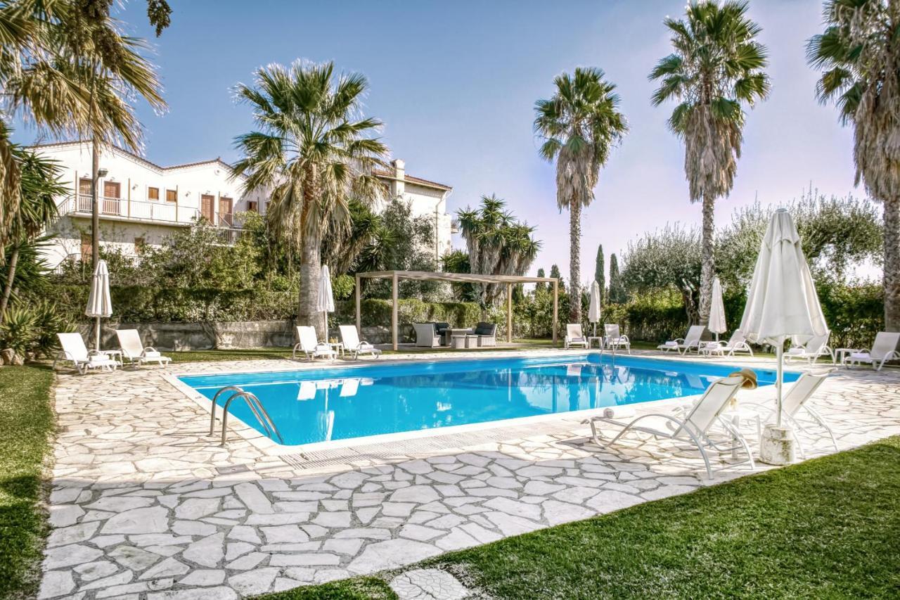 Villa Eftichia Hotel Apartments & Studios Kontokali Exterior foto